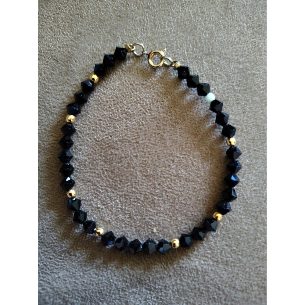 4 Assorted Bracelets - Picture 4 of 5